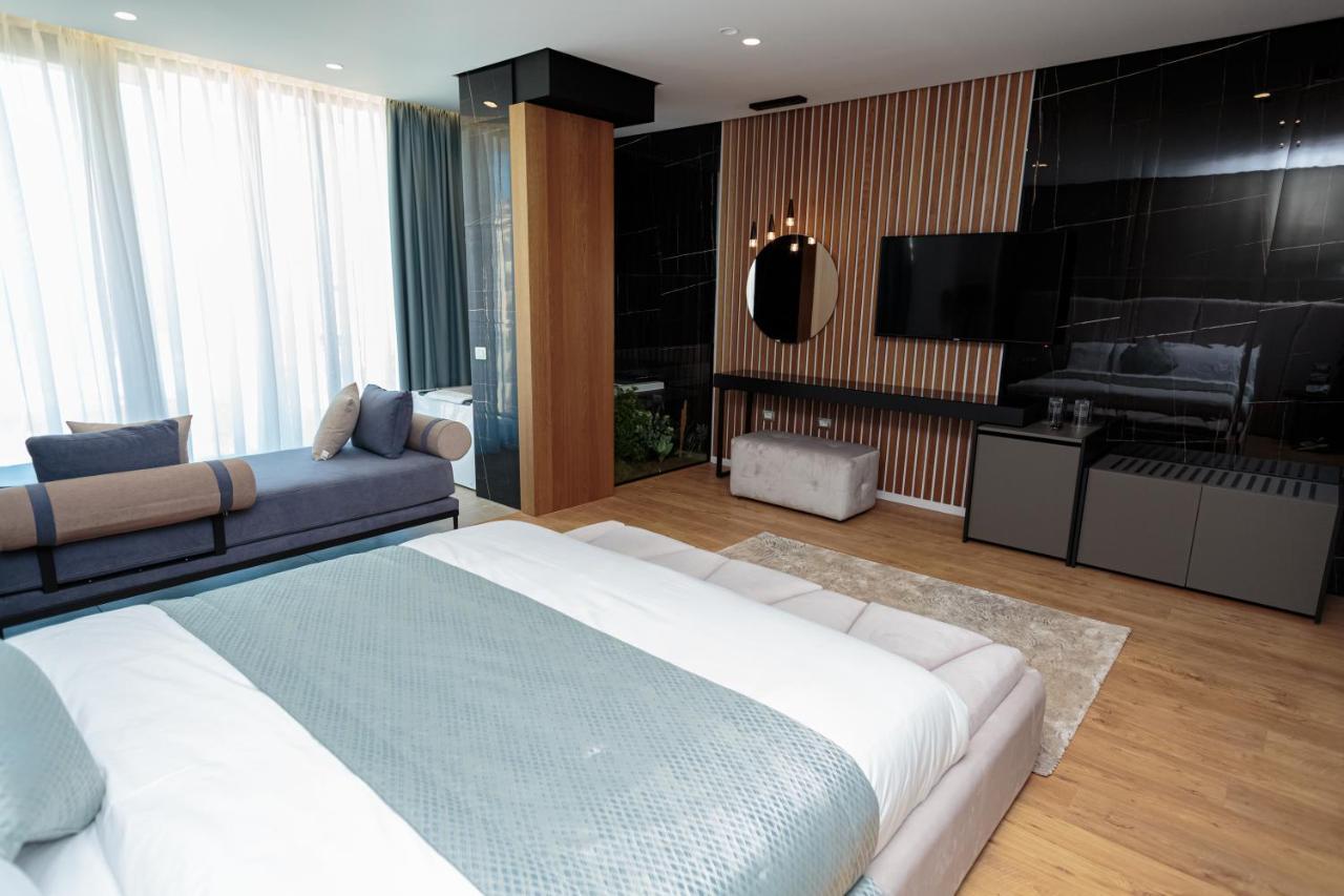 Ames Hotel & Spa Vlorë Eksteriør billede