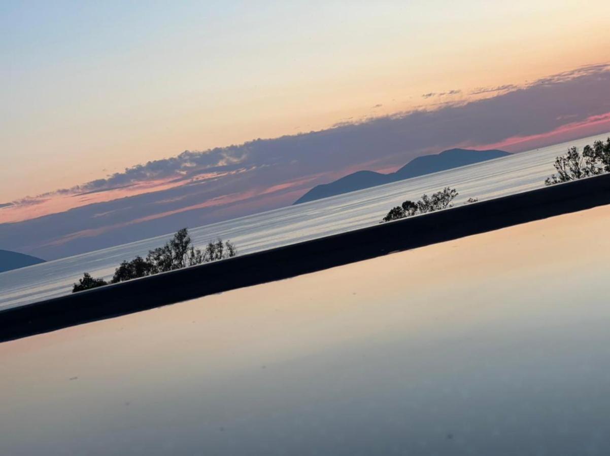Ames Hotel & Spa Vlorë Eksteriør billede